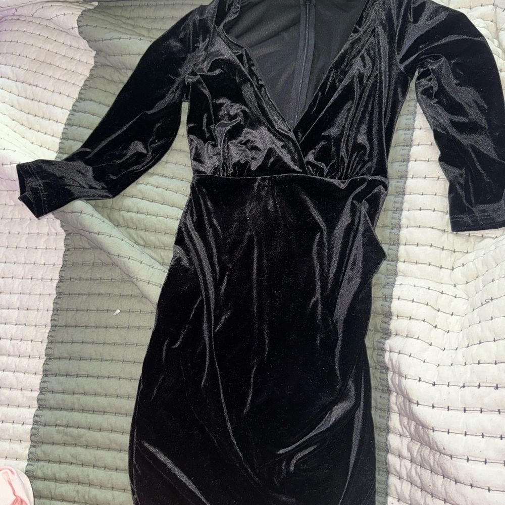 Lulu's Black Velvet Dress